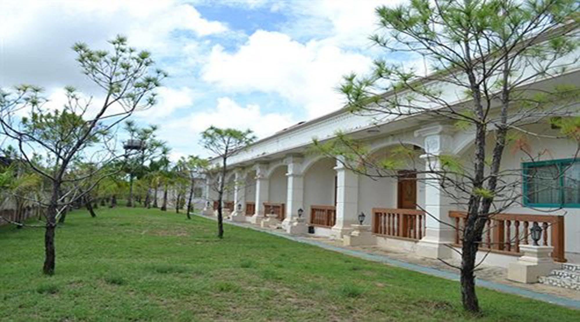 Excel River View Yangon Exteriör bild